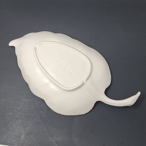 California Pottery Ceramic White Leaf Dish Bowl With Gold Trim Vintage 15" MCM - Picture 5 of 10